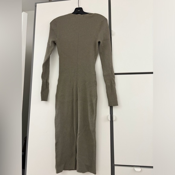 H&M Khaki Ribbed Midi Dress - Picture 2 of 2